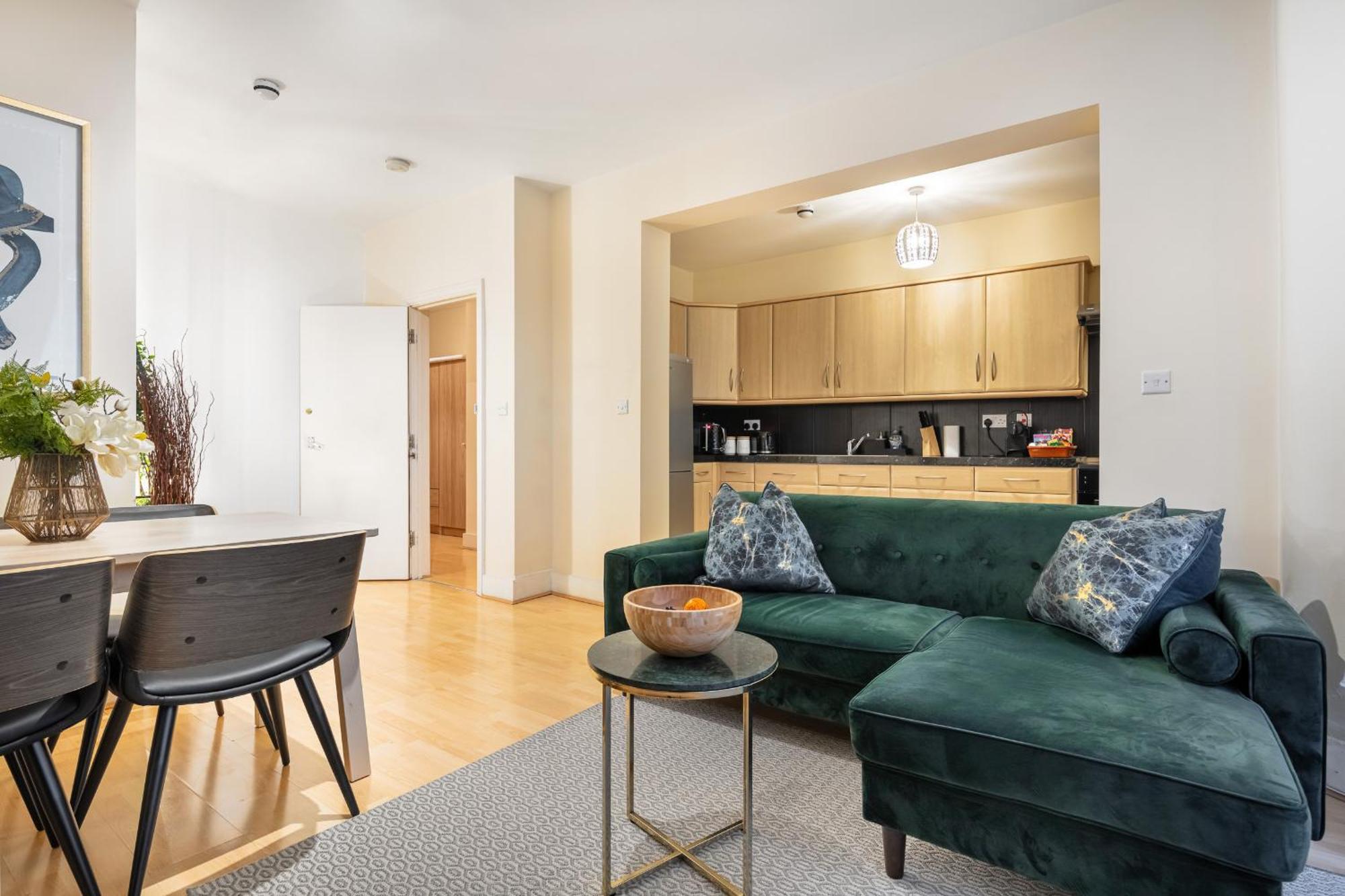 Elegant Kensington Apartment With Patio Londyn Zewnętrze zdjęcie